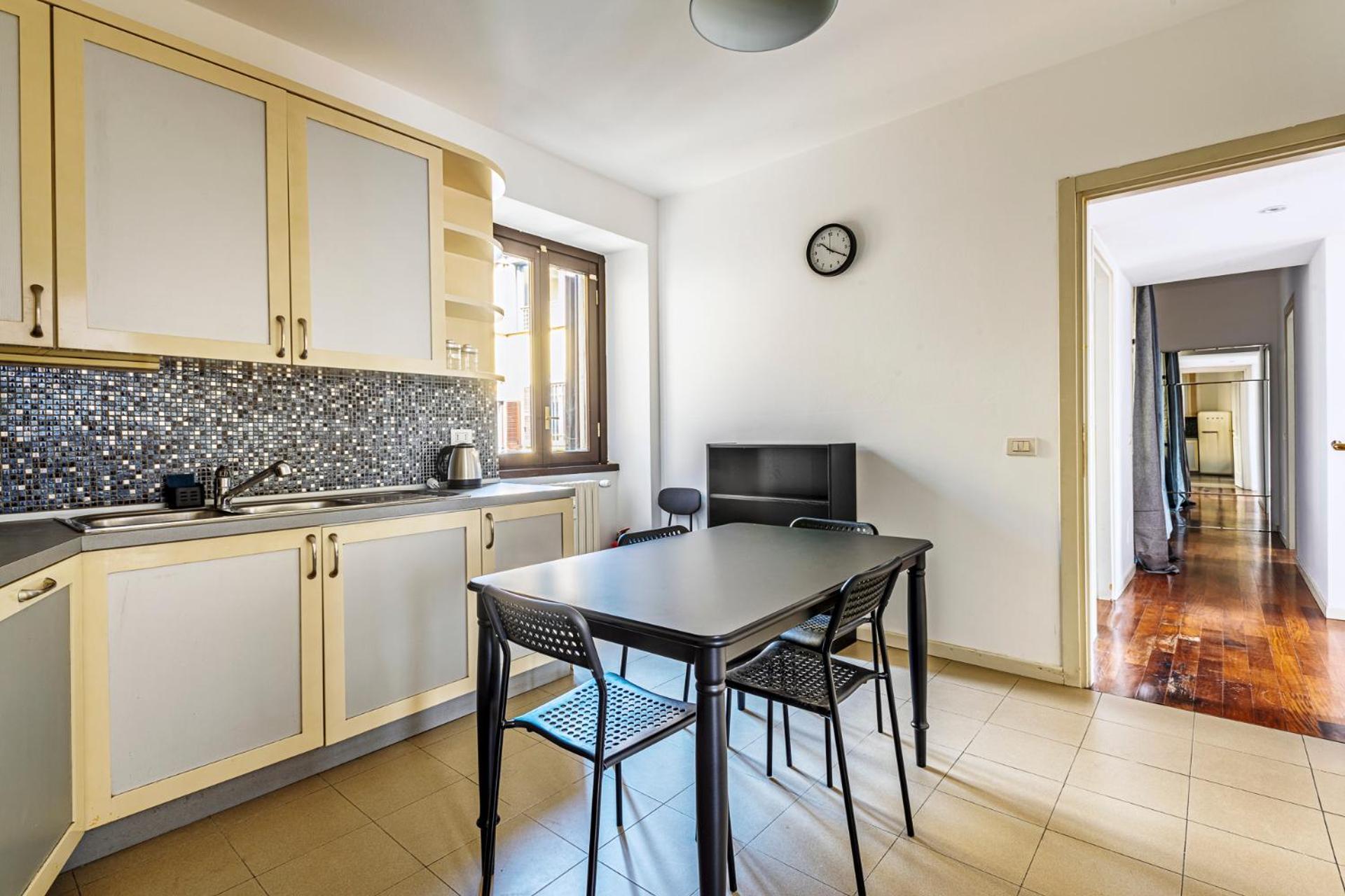Elegant 2 Bedrooms Apartments Near Duomo Milano Exteriör bild