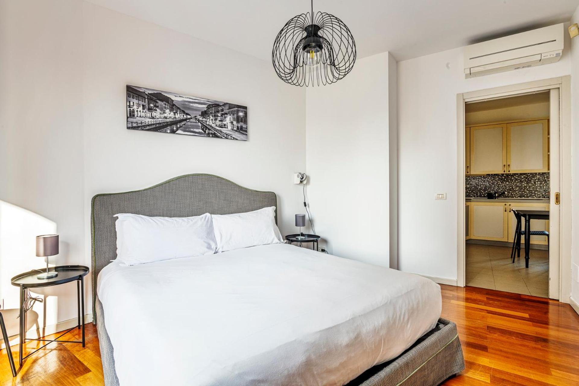 Elegant 2 Bedrooms Apartments Near Duomo Milano Exteriör bild