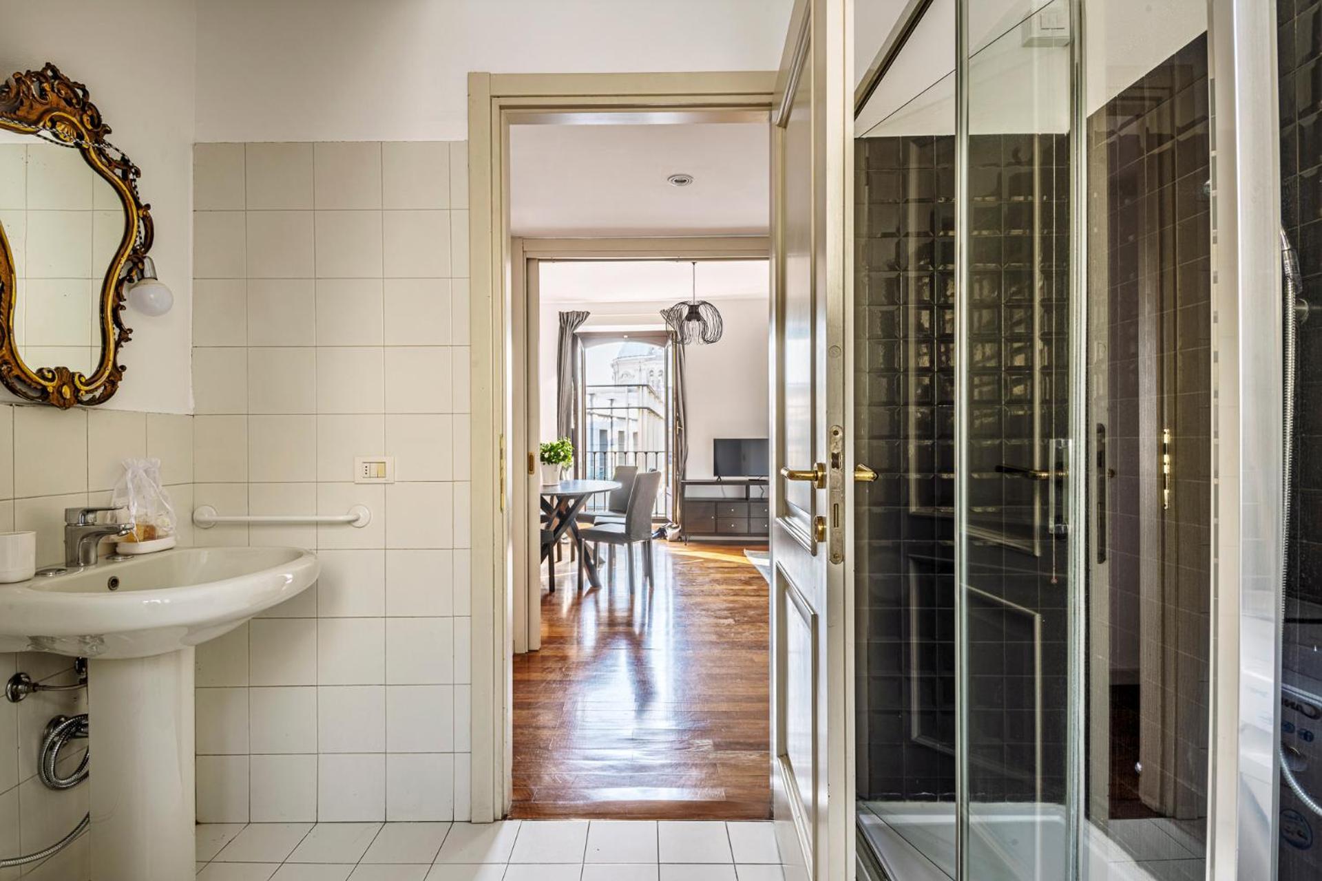 Elegant 2 Bedrooms Apartments Near Duomo Milano Exteriör bild