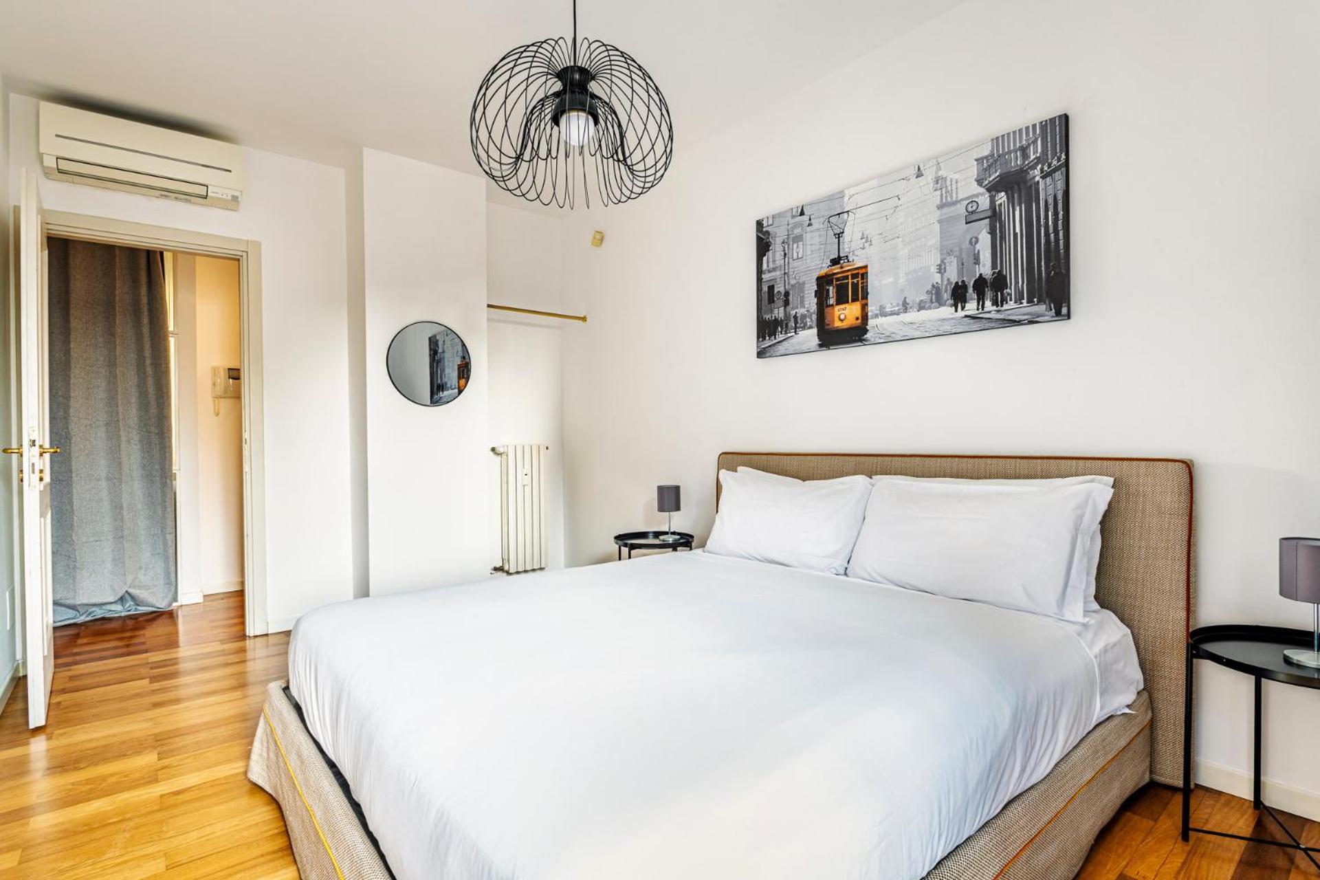 Elegant 2 Bedrooms Apartments Near Duomo Milano Exteriör bild
