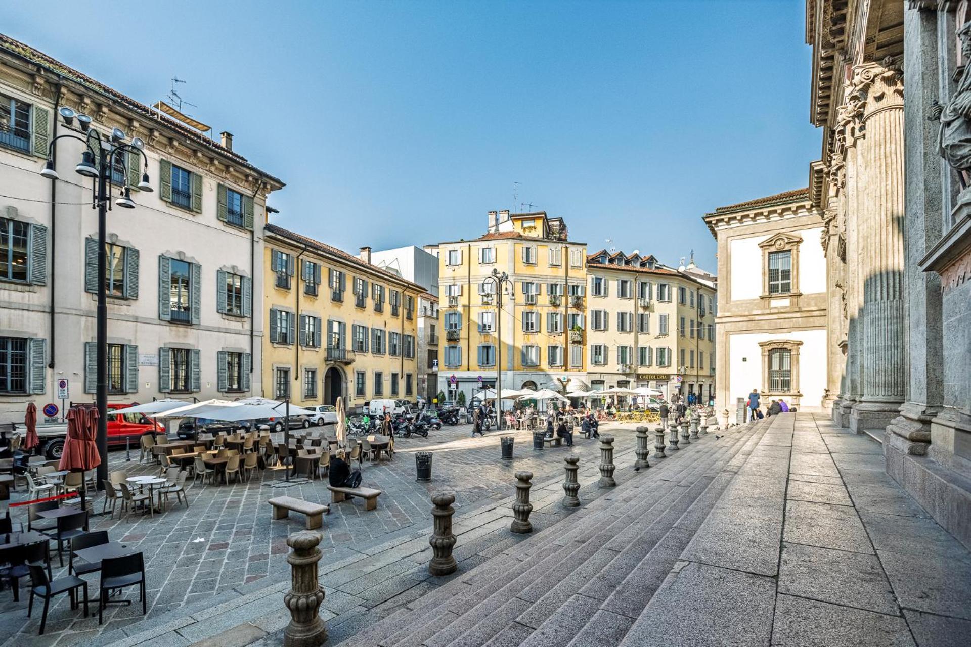 Elegant 2 Bedrooms Apartments Near Duomo Milano Exteriör bild