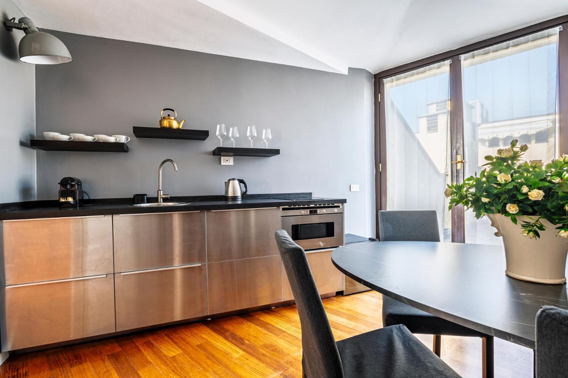 Elegant 2 Bedrooms Apartments Near Duomo Milano Exteriör bild
