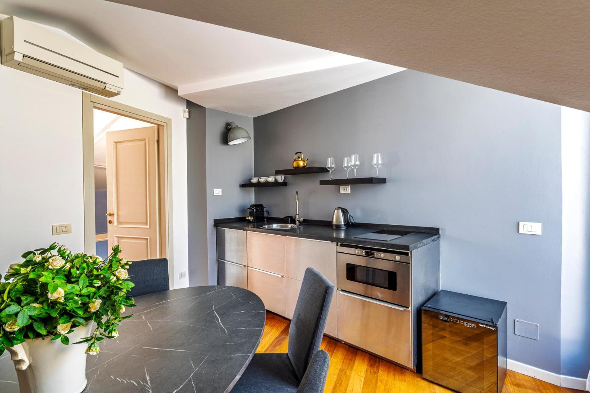 Elegant 2 Bedrooms Apartments Near Duomo Milano Exteriör bild
