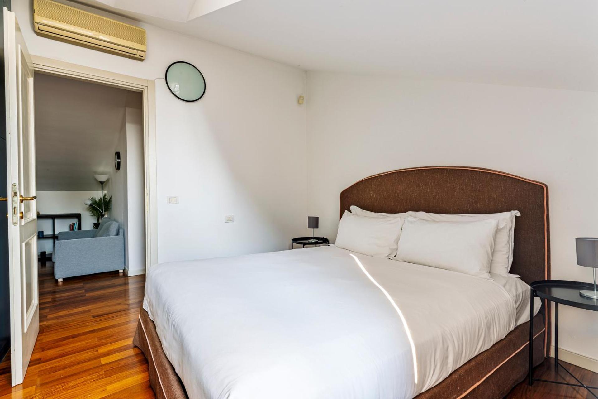 Elegant 2 Bedrooms Apartments Near Duomo Milano Exteriör bild